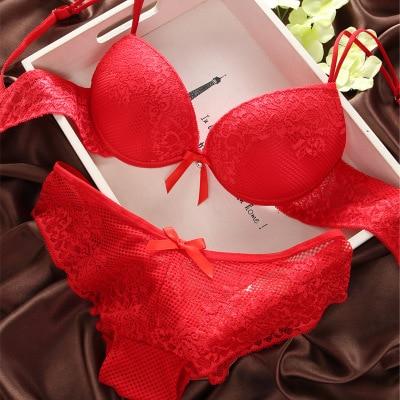 2018 Sexy Underwear Women Bra Set Lingerie Set Luxurious Vintage Lace Embroidery Push Up Bra And Panty Set